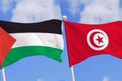 بدعوة من الجامعة العامة للتعليم الثانوي...وقفة تضامنية مع فلسطين داخل المؤسسات التربوية