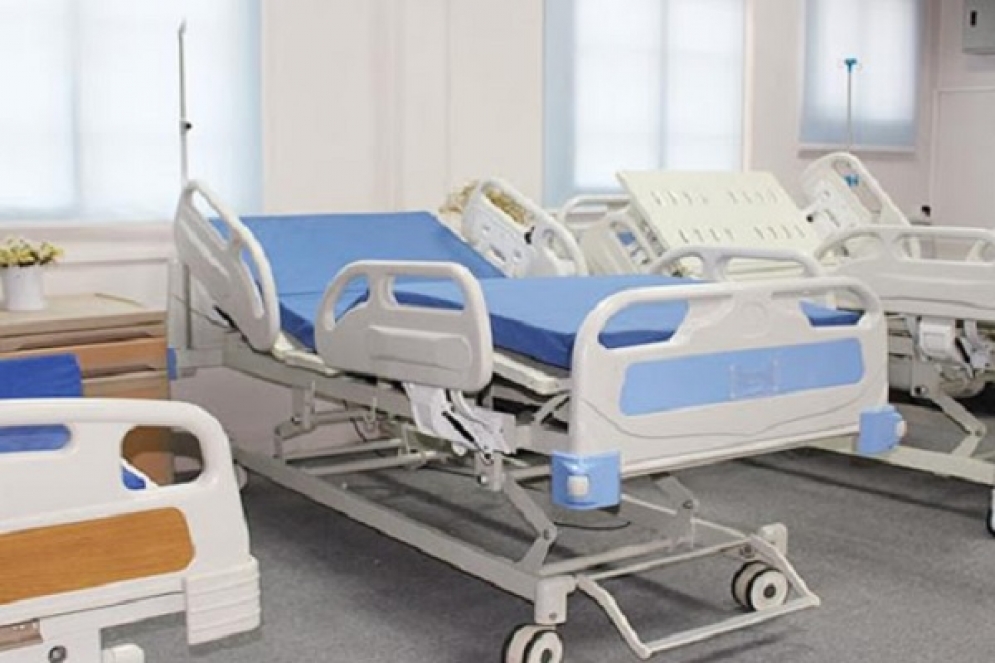 طبيب يتبرّع بـ28 ألف دينار لمستشفى القصرين