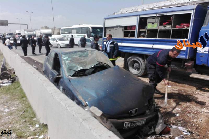 بن عروس:وفاة شخص و إصابة 4 آخرين في حادث مرور (صور)