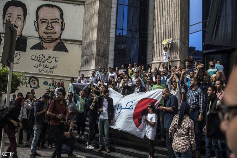 مصر: اجتماع عمومي طارئ لنقابة الصحفيين بعد &quot;مداهمة&quot; مقرها