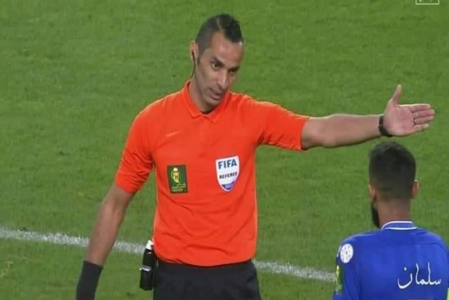 الجزائري مصطفى غربال حكما لمباراة الكلاسيكو