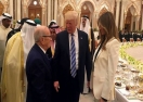 ترامب و زوجته ينعيان السبسي
