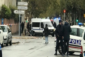 الشرطة الفرنسية تتعامل مع بلاغ عن امرأة تهدد بتفجير قنبلة في مستشفى بمدينة دونكيرك
