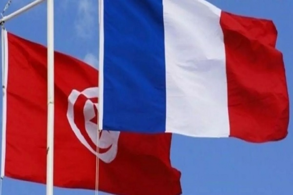 وزير الدفاع التونسي يبحث مع نظيره الفرنسي الوضع الليبي