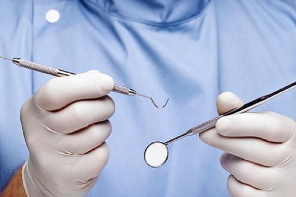 نقابة أطباء الأسنان تطالب بتعديل مشروع قانون المسؤولية الطبية