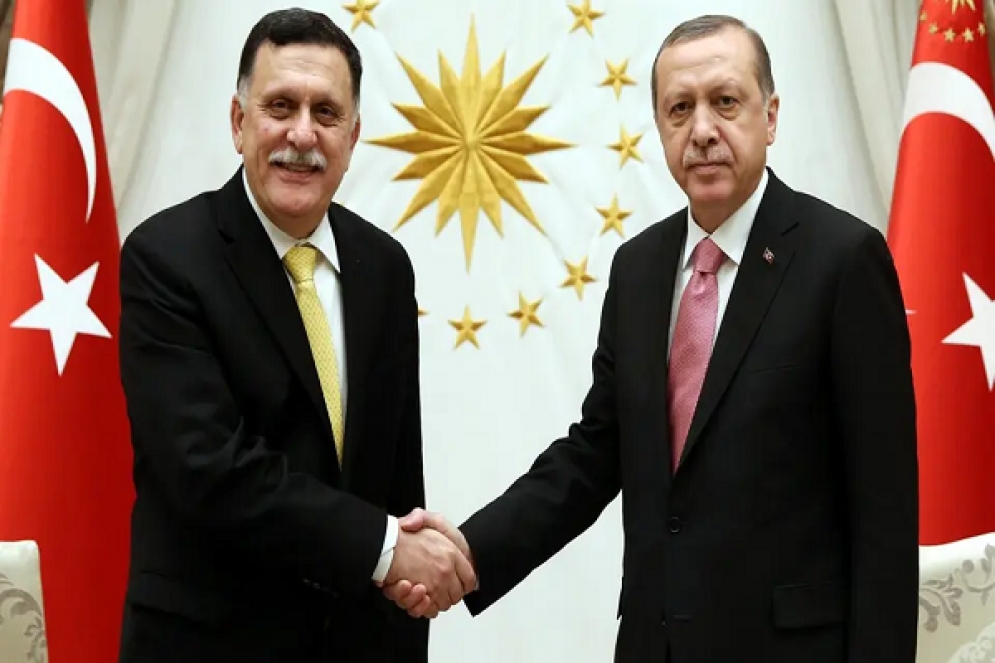 مُختص في القانون:الإتفاقية المُوقعة بين أردوغان و السراج تهدف إلى تمكين الإخوان من الحكم في ليبيا كما تونس و مصر