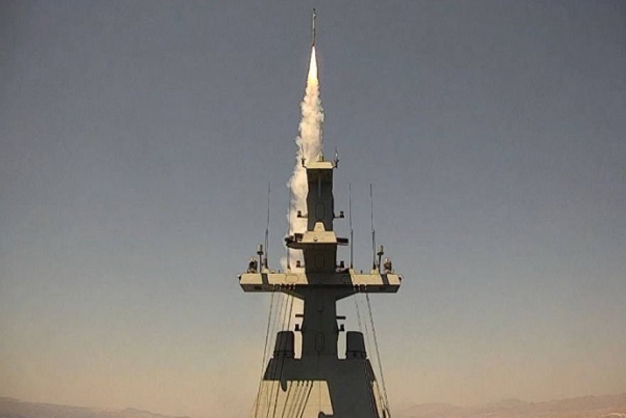 بحرية الجيش الصهيوني تُعلن عن اعتراض مسيرات باستخدام "البرق الواقي" للمرّ الأولى