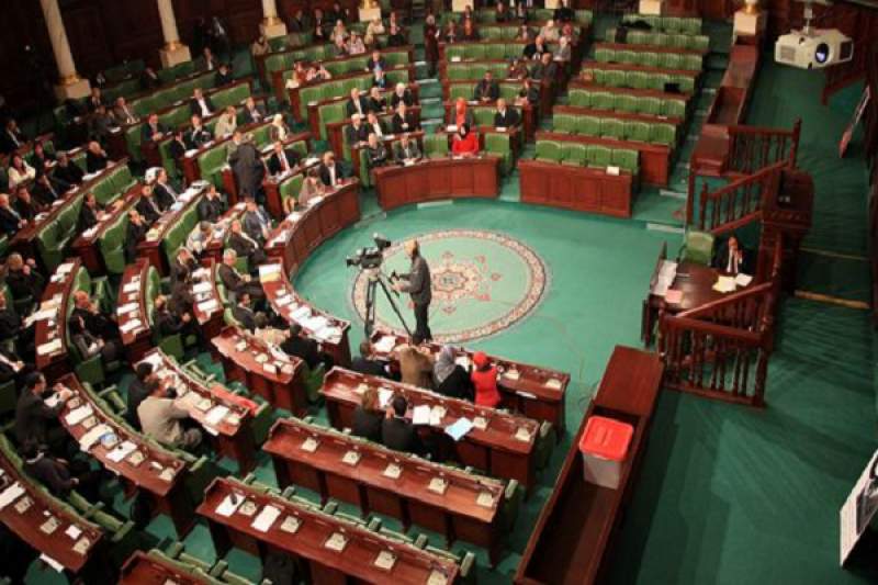 نواب الشعب يستنكرون إقتحام الأمنيين لمقر رئاسة الحكومة