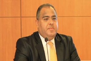 محسن حسن مُحذّرا: &quot;اللجوء المُفرط للتداين الداخلي يُهدد صلابة البنوك التونسية&quot;