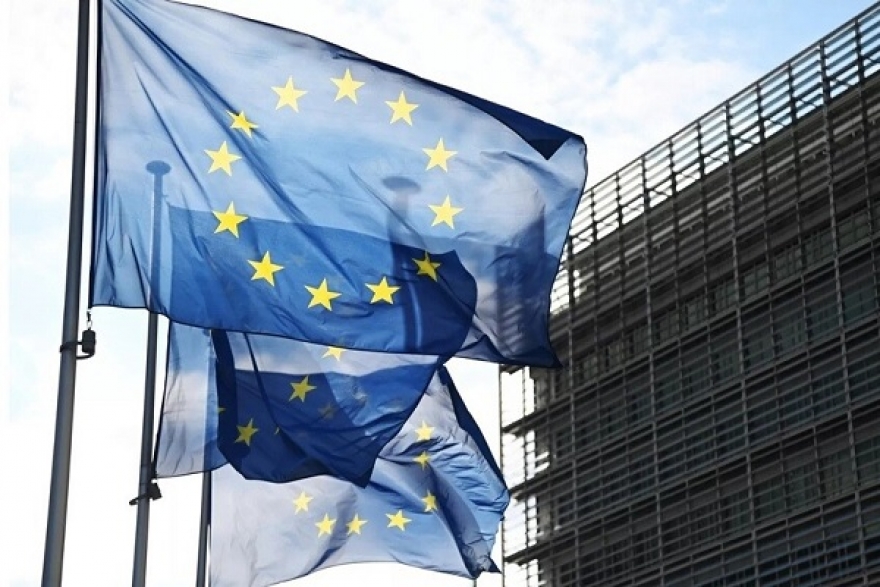 سفير روسي: الأوروبيون ضد أي اتفاق لتسوية الأزمة الأوكرانية ويريدون استمرار الحرب