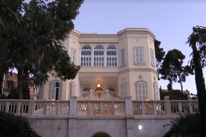 بالفيديو:كواليس القصر الجمهوري وتفاصيل حياة بشّار الأسد