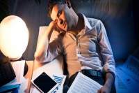 دراسة:الإدمان على العمل قد يصيب بالاكتئاب والقلق!