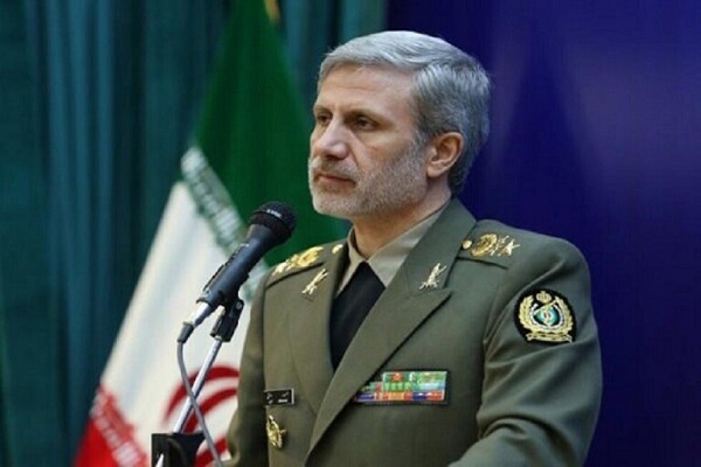 وزير الدفاع الايراني يصف تهديدات ترامب لبلاده بالهراء
