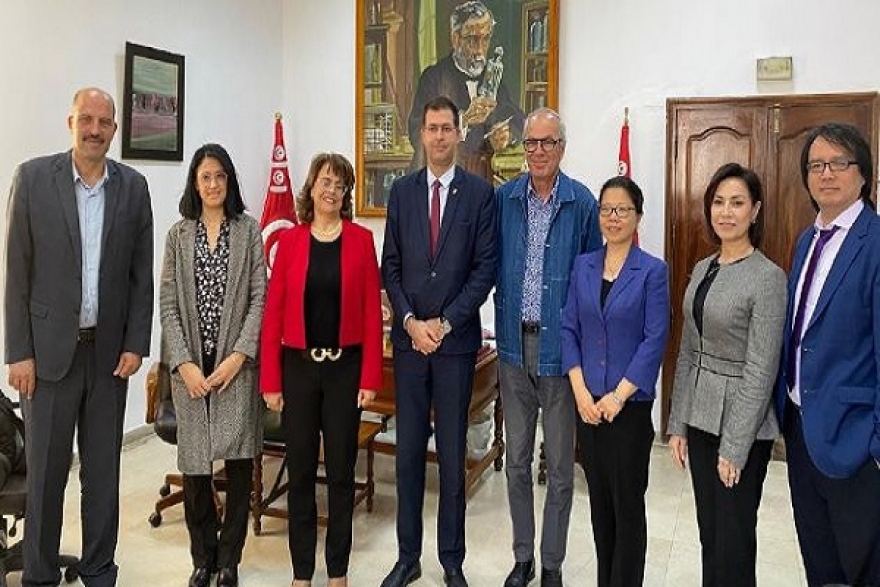 خُبراء من منظمة الصحة العالميّة يزورون تونس