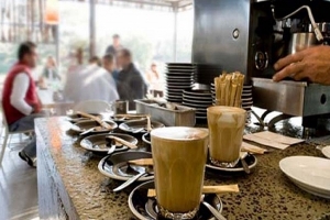 غرفة أصحاب المقاهي: هناك نقص في مادة القهوة وعلى الدولة السماح للموردين بتوريدها القهوة إن عجزت عن ذلك&quot;
