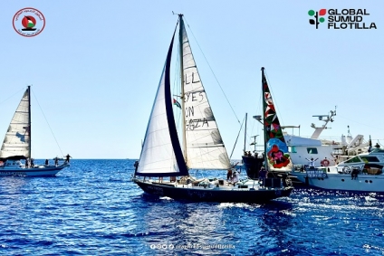 المُشاركون التونسيون في أسطول الصمود يُعلنون الدخول في إضراب مفتوح عن الطعام