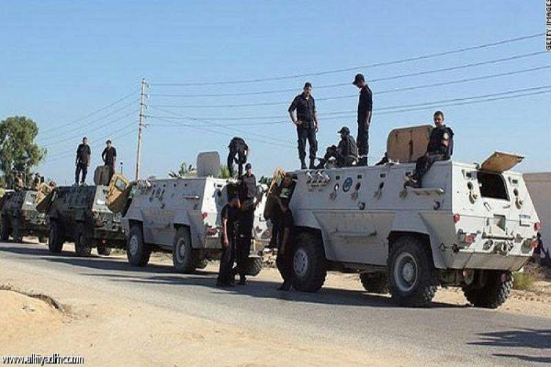 مصر: مقتل 7 جنود وإصابة 15 بتفجيرات في سيناء