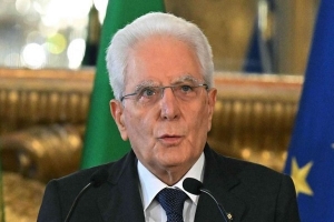 إيطاليا: الرئيس يحلّ البرلمان