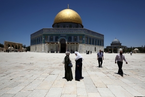 اعتقال أكثر من 500 فلسطيني من المسجد الأقصى