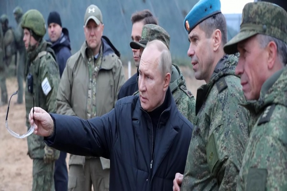 ضابط متعاقد في الناتو يُحذّر القوات المسلحة الأوكرانية من مناورة بوتين القادمة