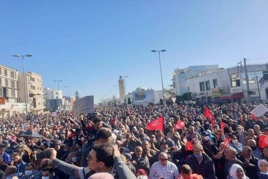 وزارة الداخلية : حجز أسلحة بيضاء ومواد مخدّرة في مسيرة باردو