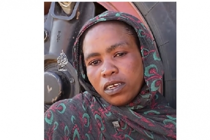 هربت وحيدة من جحيم الفاشر...نازحة سودانية تروي رحلتها بالدموع (فيديو)