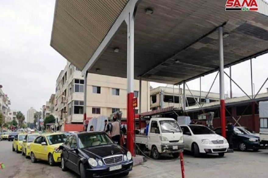 موسكو ودمشق: أزمة الوقود في سوريا صنعها الأمريكيون وحلفاؤهم