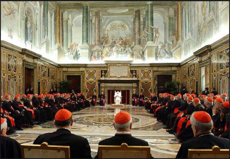 اليوم يبدأ الفاتيكان محاكمة صحفيين بشأن فضيحة التسريبات