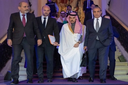 باريس...اللجنة الوزارية العربية الإسلامية تبحث جهود إنهاء حرب غزة