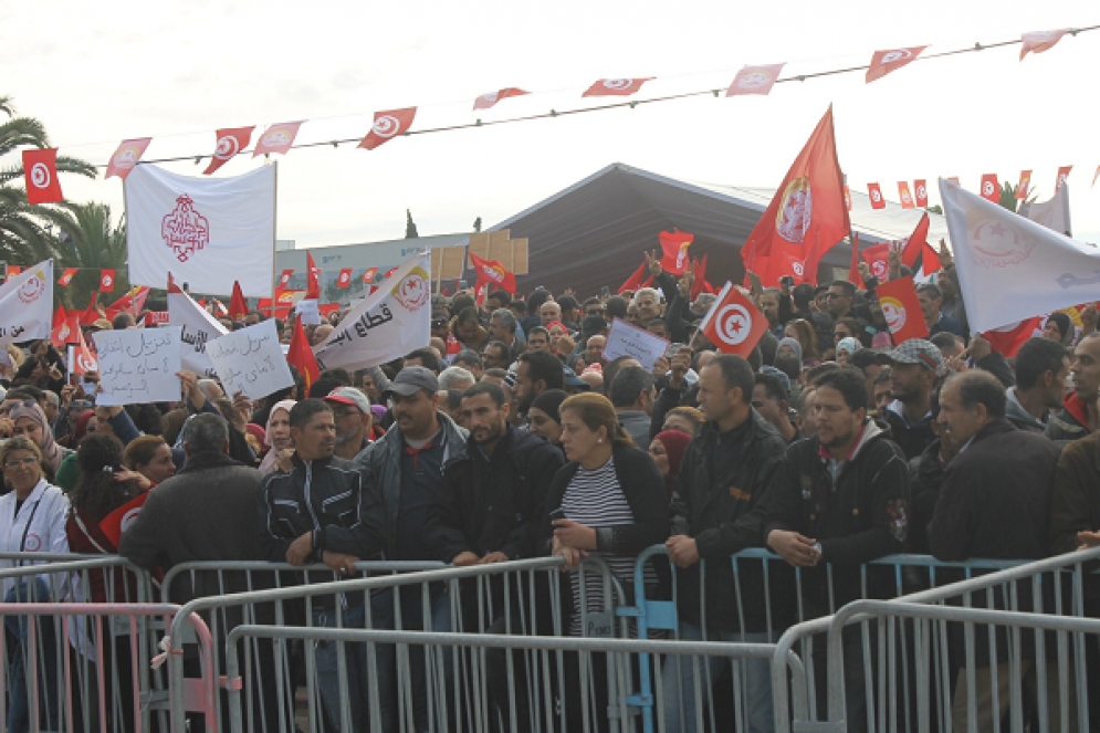الاضراب العام في القطاع العمومي:أكثر من 30 ألف تونسي شاركوا في تحرك ساحة باردو (فيديو +صور)
