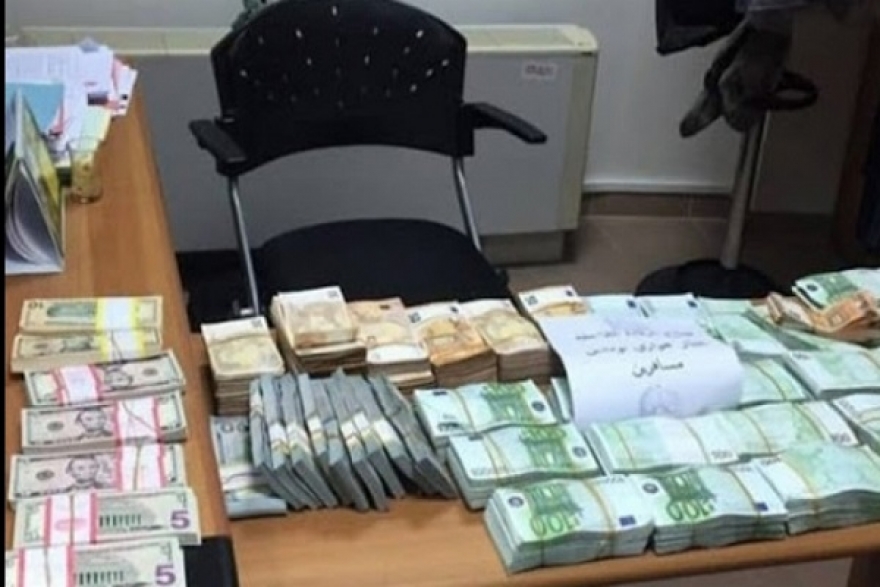 تورطت فيها قاضية: تحجير السفر عن 8 متهمين &nbsp;في قضية تهريب العملة