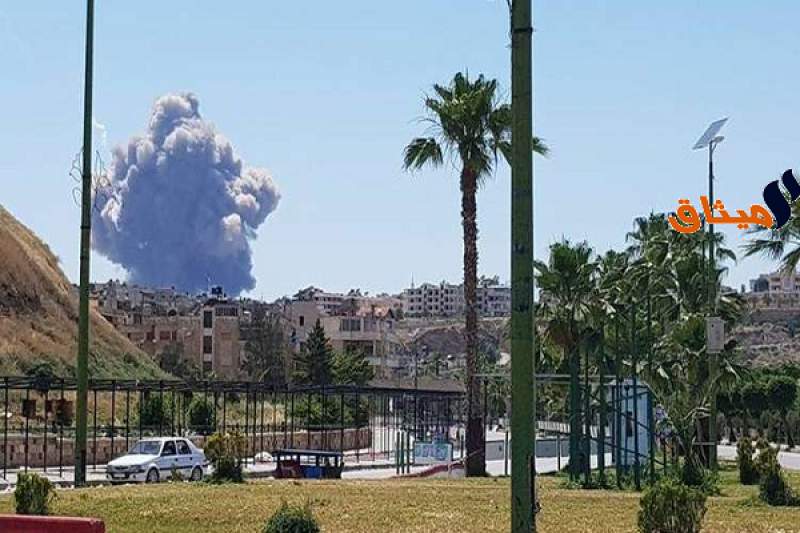 سلسلة انفجارات تهز محيط مطار حماة العسكري وسط سوريا