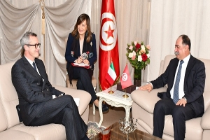 الشراكة بين تونس وايطاليا لمكافحة &#039;&#039;الحرقة&#039;&#039;...محور لقاء وزير الداخلية و السفير الإيطالي