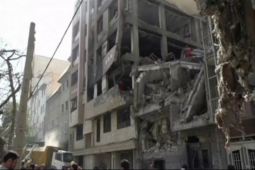 باحث في الشأن الإقليمي: التصعيد بدأ قبل انتهاء المهلة واستهداف البنى التحتية الإيرانية جريمة حرب