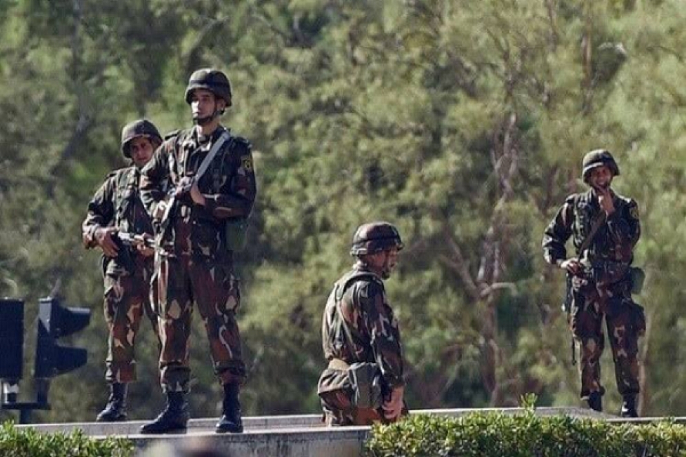 الجزائر:عملية واسعة للجيش وقصف جوي لمخابئ الإرهابيين