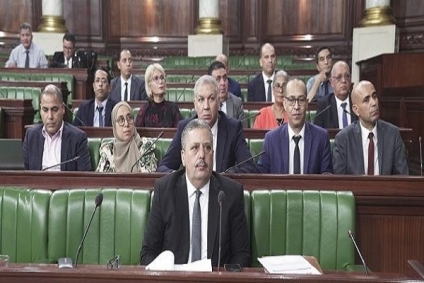 وزير التربية يؤكد تواصل الجهود لتحسين البنية التحتية للمؤسسات التربوية