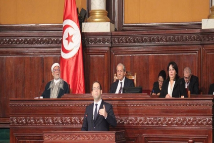 البرلمان:نواب يمضون على عريضة لدعوة الشاهد لعرض تجديد الثقة في الحكومة