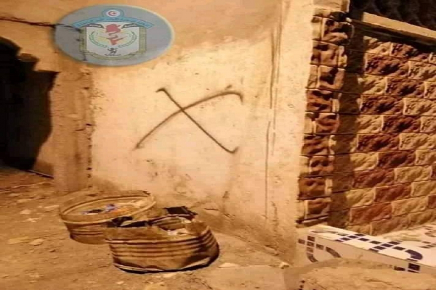 قفصة:قاطع ومقطوع على منازل أمنيين (صور)
