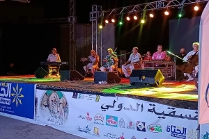 القيروان...إقبال جماهيري كثيف على افتتاح مهرجان الفسقية الدول(صور)