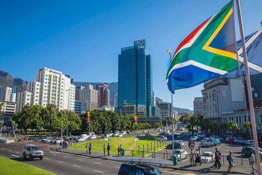 جنوب أفريقيا... البرلمان يُصوّت بالإجماع على إغلاق السفارة الصـ.ـهيونية