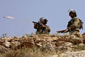 إصابة 5 فلسطينيين برصاص جيش الاحتلال في الضفة الغربية