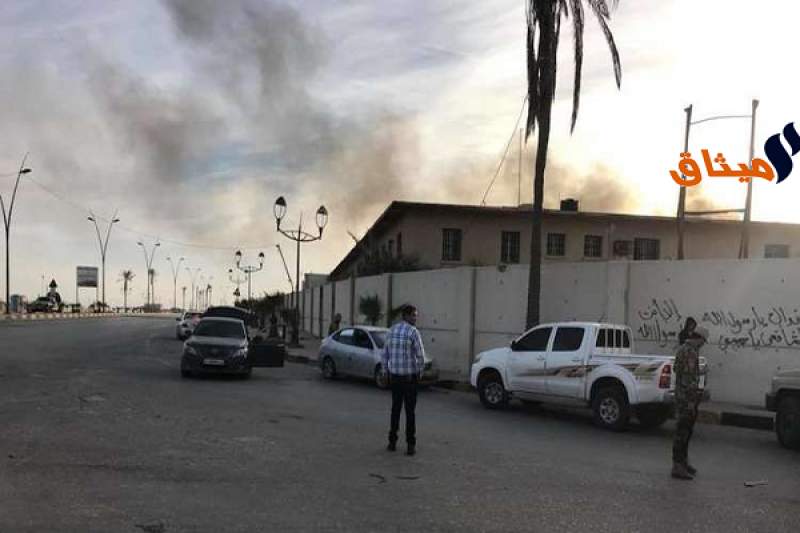 ليبيا:أكثر من 50 شخصا بين قتيل وجريح في اشتباكات مسلحة قرب مطار معيتقية بطرابلس