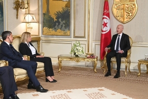 خلال استقباله لوزيري داخلية فرنسا و ألمانيا...سعيّد يؤكد: تونس لن تقبل أبدا أن تكون حارسة حدود لأي دولة