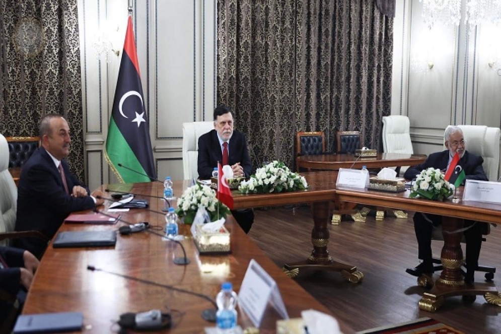 الوفد التركي و السراج يبحثان التسوية الليبية والتعاون العسكري والاقتصادي 
