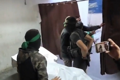 كتائب القسام تعثر على جثامين مقاومين أثناء البحث عن جثة أسير صهيوني