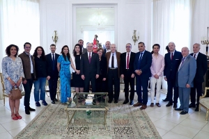 وزير الخارجية يلتقي ممثلين عن الكفاءات التونسيّة المقيمة بفرنسا
