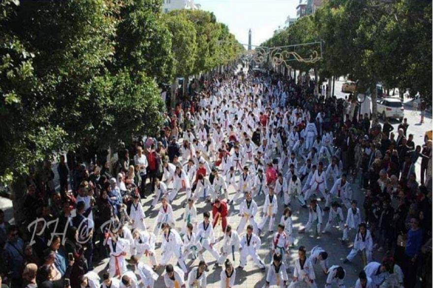 جمعية &quot;شجع طفلا،اصنع بطلا&quot; تحتفي بعيد الشهداء بحفل استعراضي ضخم في التايكواندو