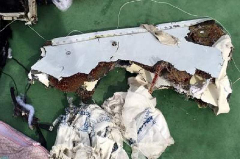 مصادر: لا مؤشرات إلى مشاكل فنية بطائرة مصر للطيران المنكوبة قبل إقلاعها