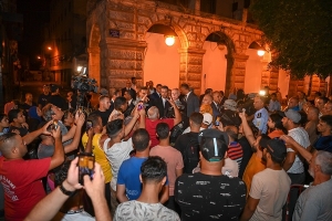 في ساعة متأخرة من مساء أمس...سعيّد يقوم بجولة في مناطق مختلفة بتونس العاصمة (صور)