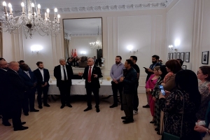 وزير الخارجية يلتقي بعدد من أفراد الجالية التونسية المقيمة في المملكة المتحدة